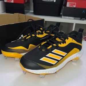 Adidas baseball shoes